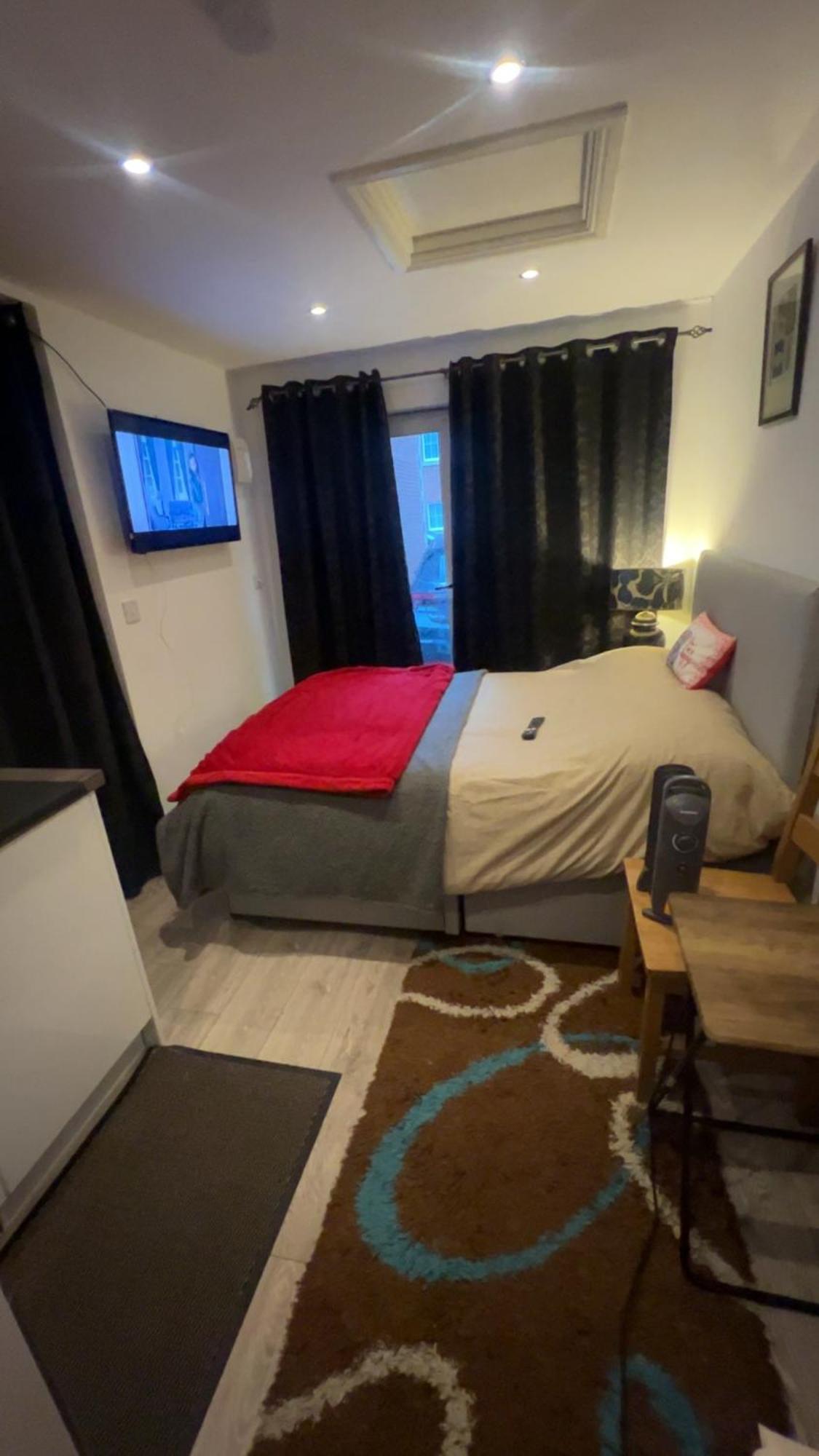 Cozy Small Studio Peterborough Kültér fotó